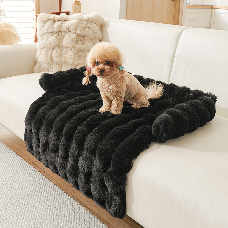 Winter Thermal Pet Mat – Thickened Non-Slip Plush Cushion for Dogs & Cats - TailAura