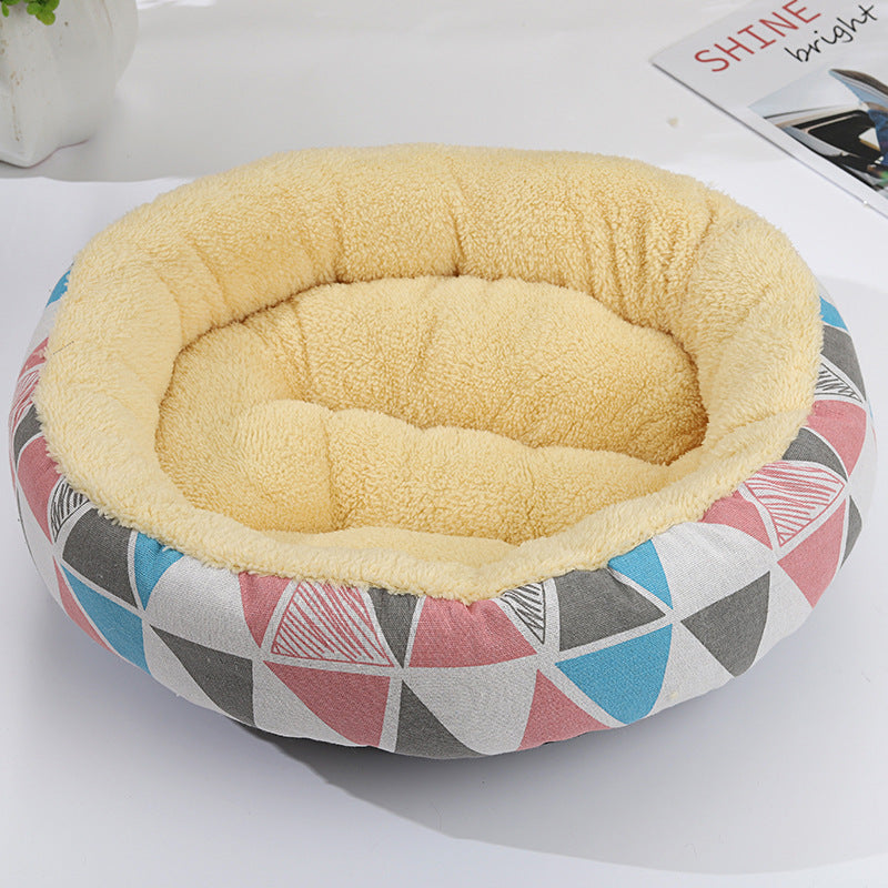 Cosy Round Pet Bed for Cats & Small Dogs – Winter Warmth - TailAura