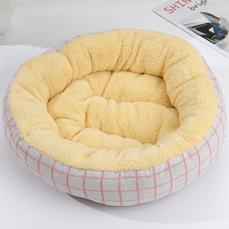 Cosy Round Pet Bed for Cats & Small Dogs – Winter Warmth - TailAura