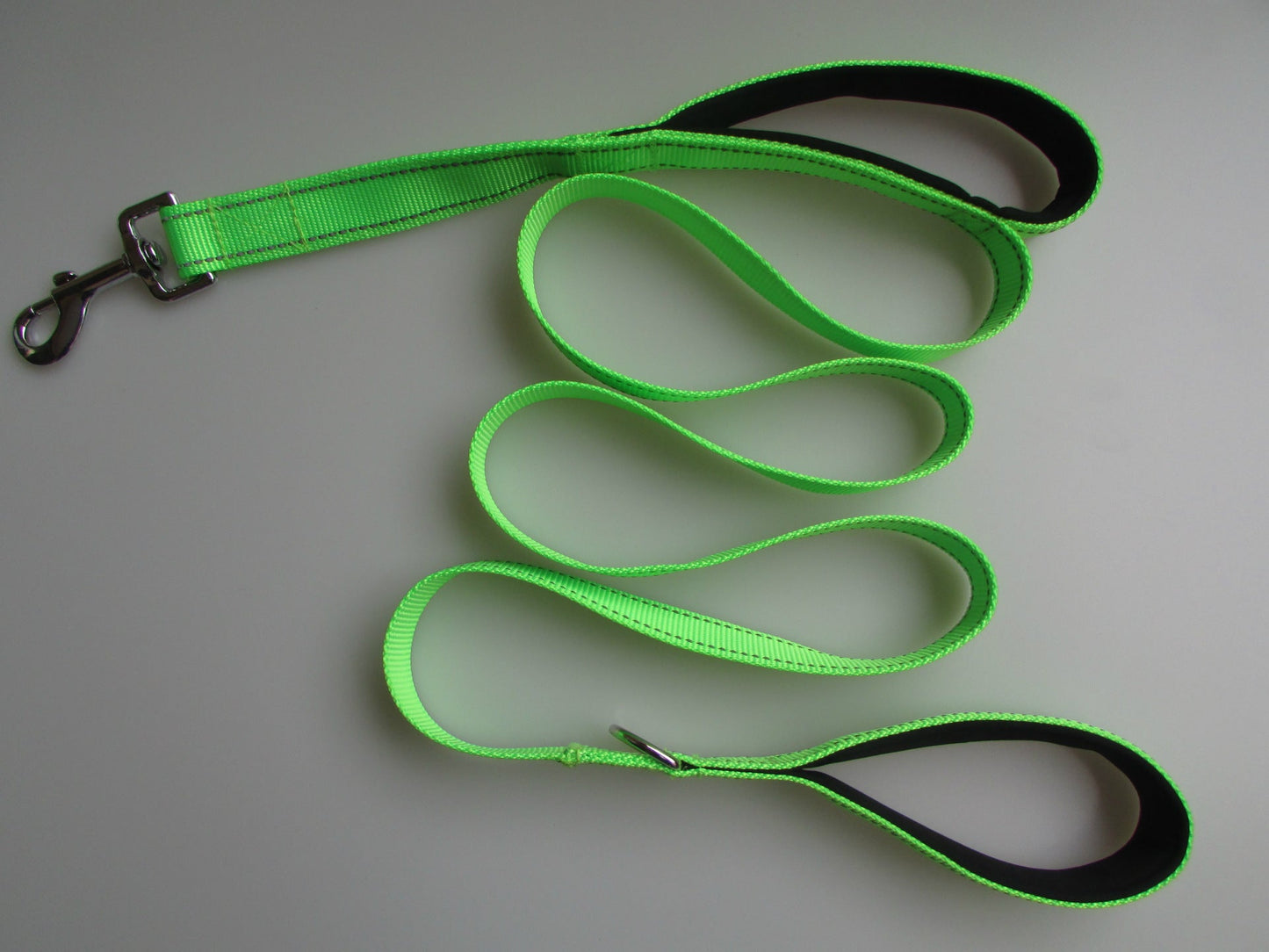 Pet Double Handle Pull Leash with Reflective Strip – Durable Nylon Leash with Metal Buckle and Extra Traction Options - TailAura