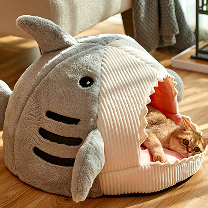 Luxury Plush Shark Pet Bed – Cosy, Fun & Enclosed Nest Design for Cats & Small Dogs - TailAura