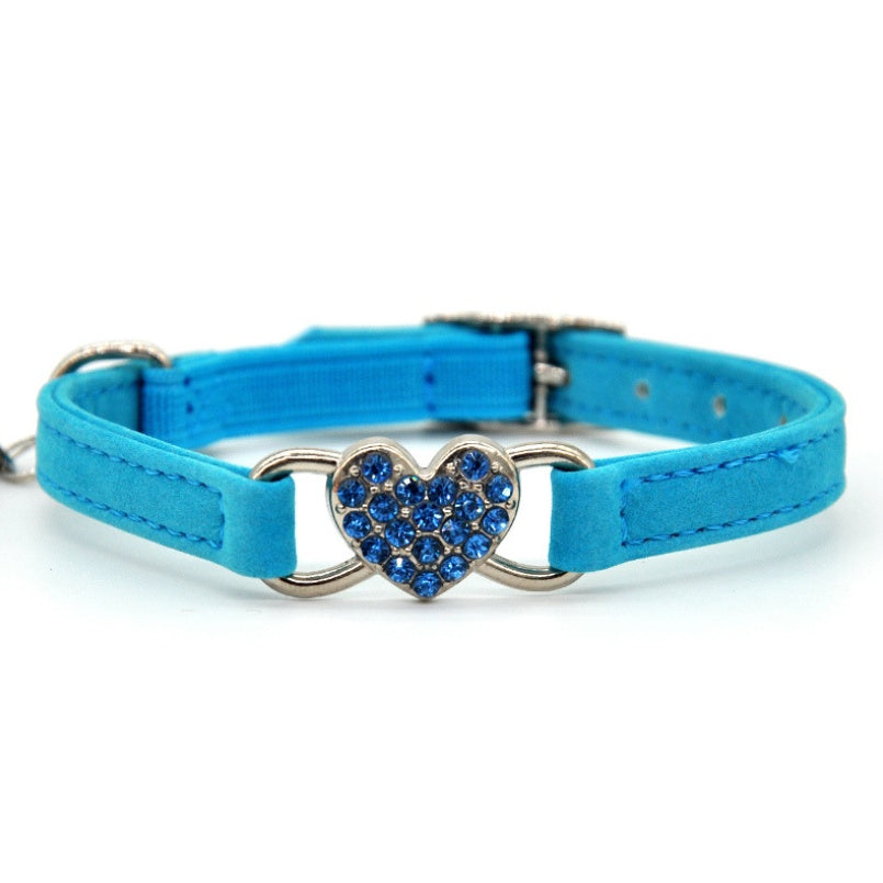 Adjustable Cat Collar with Heart Charm – Lightweight & Comfortable