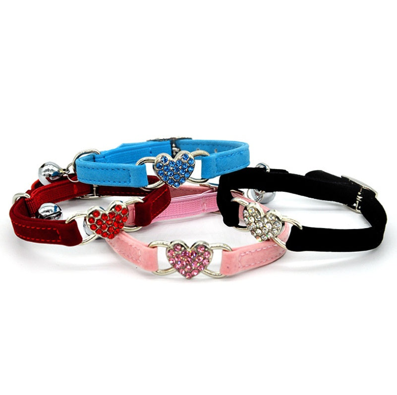 Adjustable Cat Collar with Heart Charm – Lightweight & Comfortable