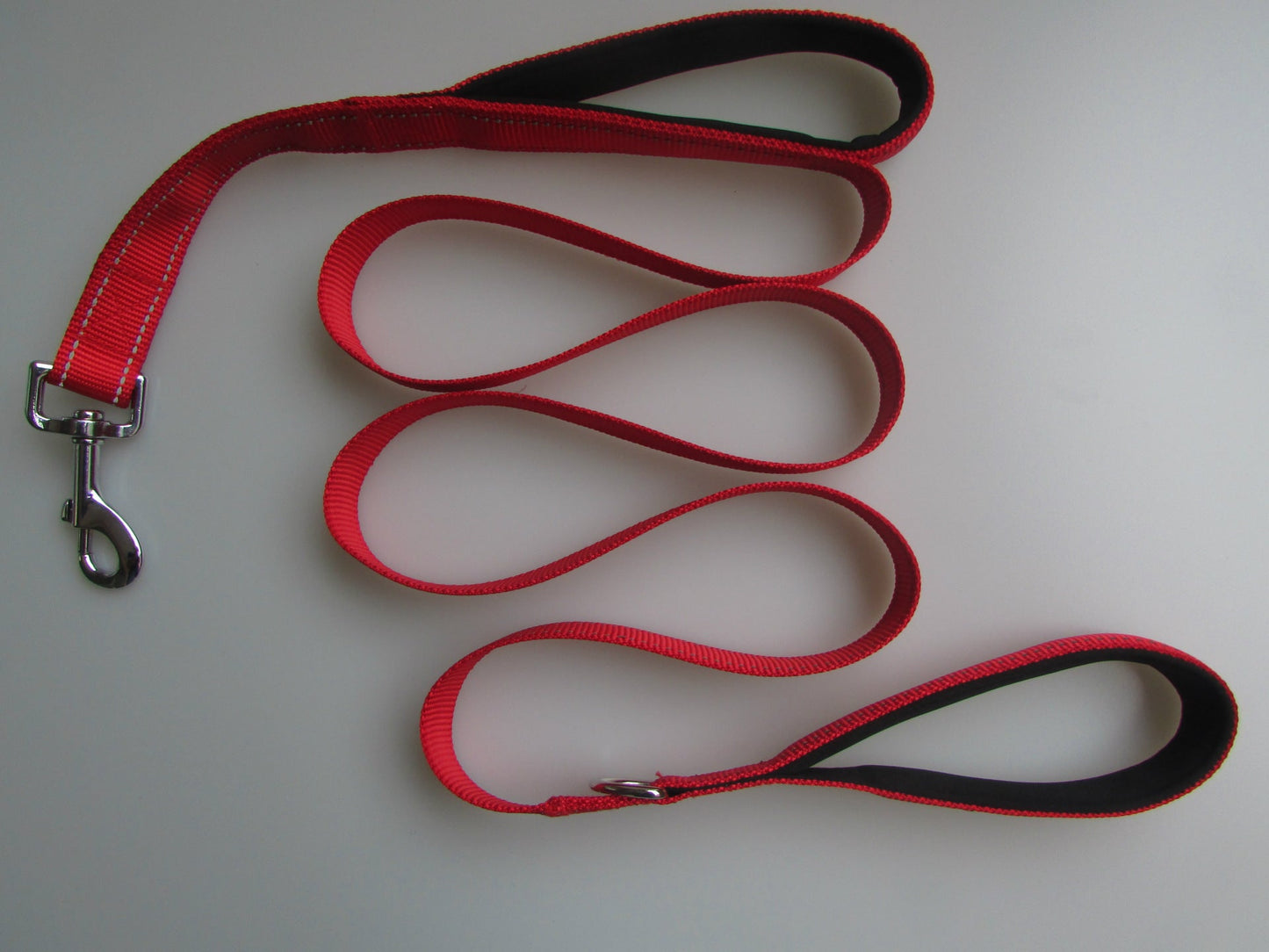 Pet Double Handle Pull Leash with Reflective Strip – Durable Nylon Leash with Metal Buckle and Extra Traction Options