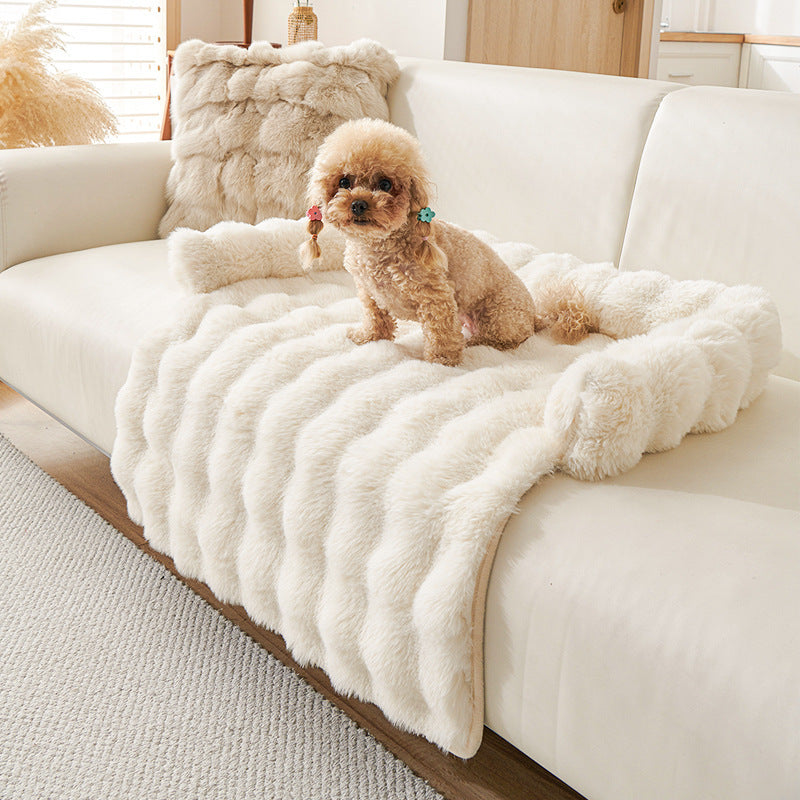 Winter Thermal Pet Mat – Thickened Non-Slip Plush Cushion for Dogs & Cats - TailAura