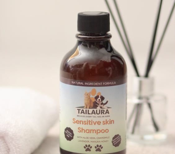 TailAura™ Skin Comfort Shampoo – A Soothing Wash for Delicate Coats (295ml) - TailAura -  -  TailAura