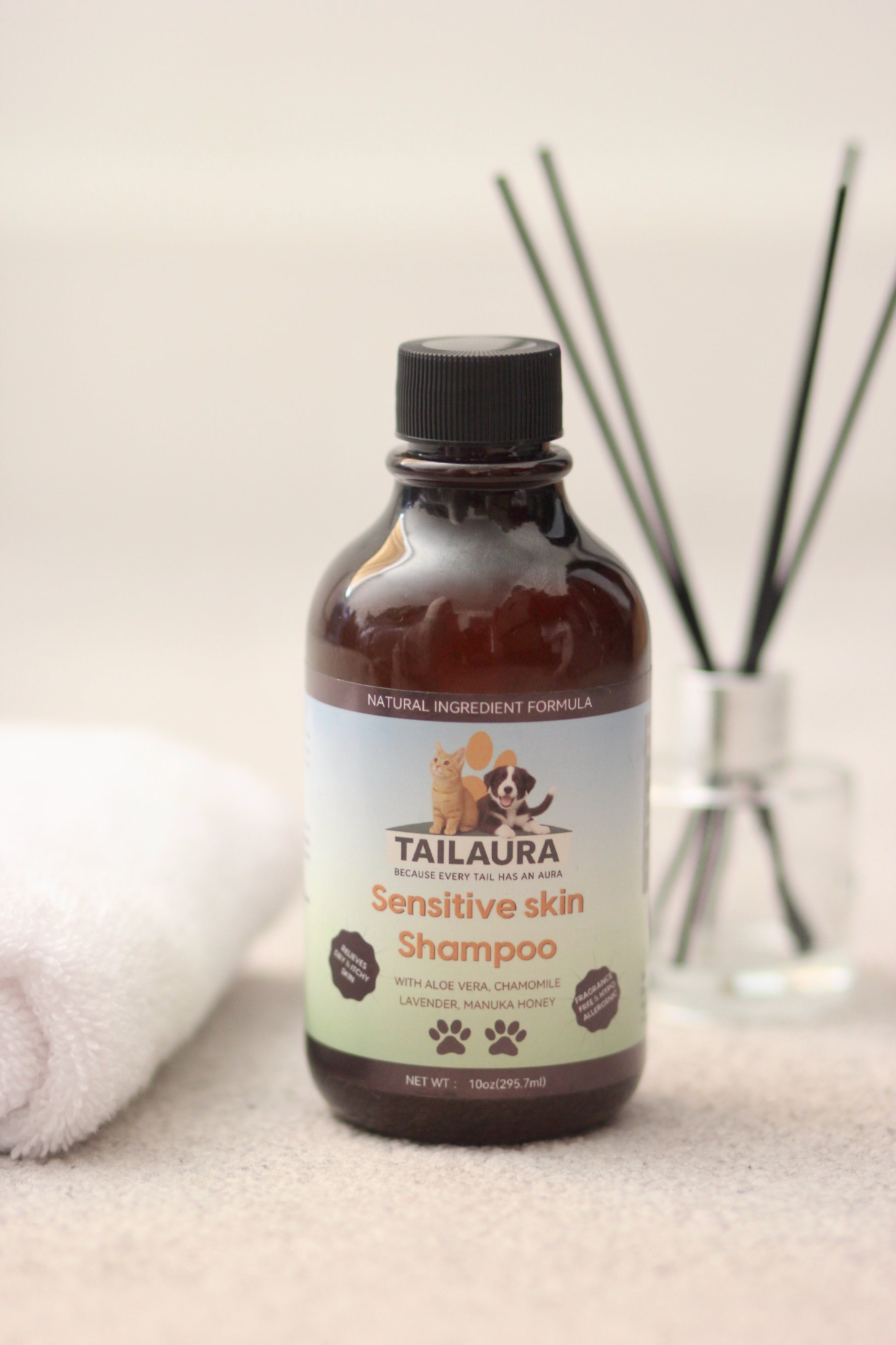 TailAura™ Skin Comfort Shampoo – A Soothing Wash for Delicate Coats (295ml) - TailAura -  -  TailAura