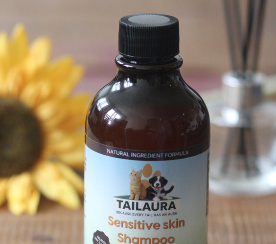 TailAura™ Skin Comfort Shampoo – A Soothing Wash for Delicate Coats (295ml) - TailAura -  -  TailAura